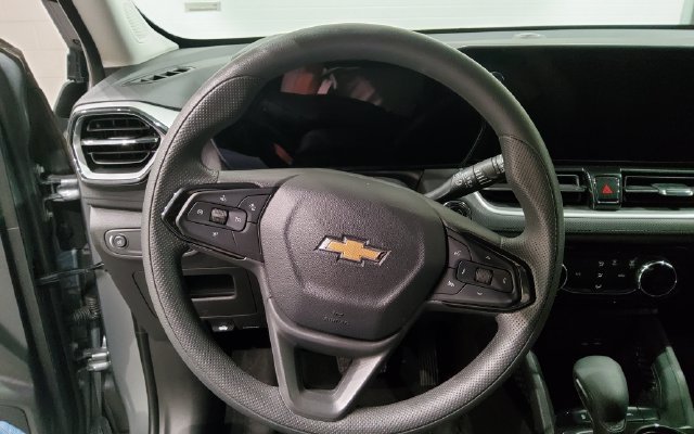 Used 2025 Chevrolet TrailBlazer LT FWD image 34