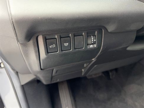 Used 2024 Subaru Ascent Touring image 60