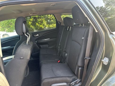Used 2018 Dodge Journey SE FWD image 10