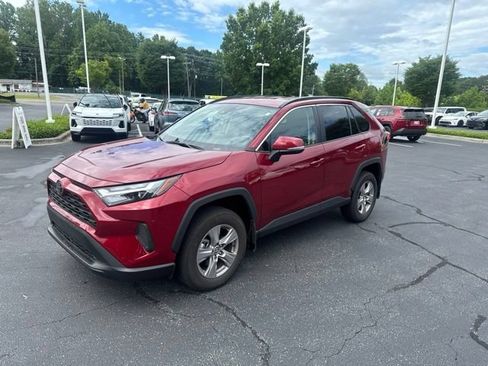 Used 2025 Toyota RAV4 XLE FWD image 2