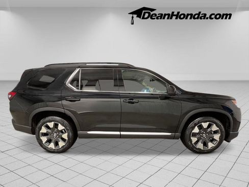 New 2026 Honda Pilot Touring image 8