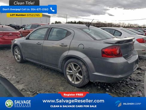Used 2012 Dodge Avenger SE image 3