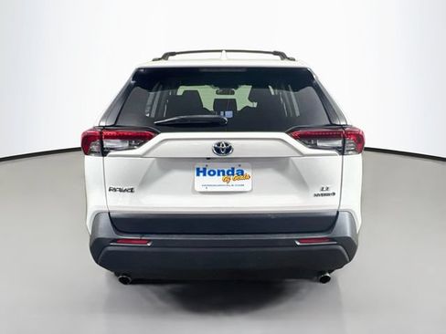 Used 2019 Toyota RAV4 LE AWD/4WD image 20