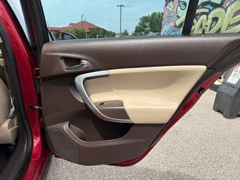 Used 2012 Buick Regal Premium FWD image 26