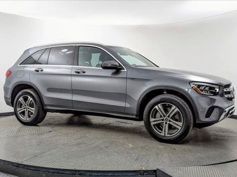 Used 2022 Mercedes-Benz GLC 300 4MATIC image 12