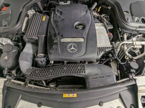 Used 2017 Mercedes-Benz E 300 4MATIC image 38