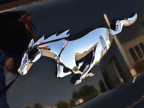 Used 2022 Ford Mustang Premium image 22