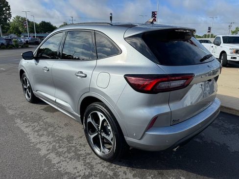 Used 2023 Ford Escape ST-Line Elite w/ Premium Technology Package AWD/4WD image 6