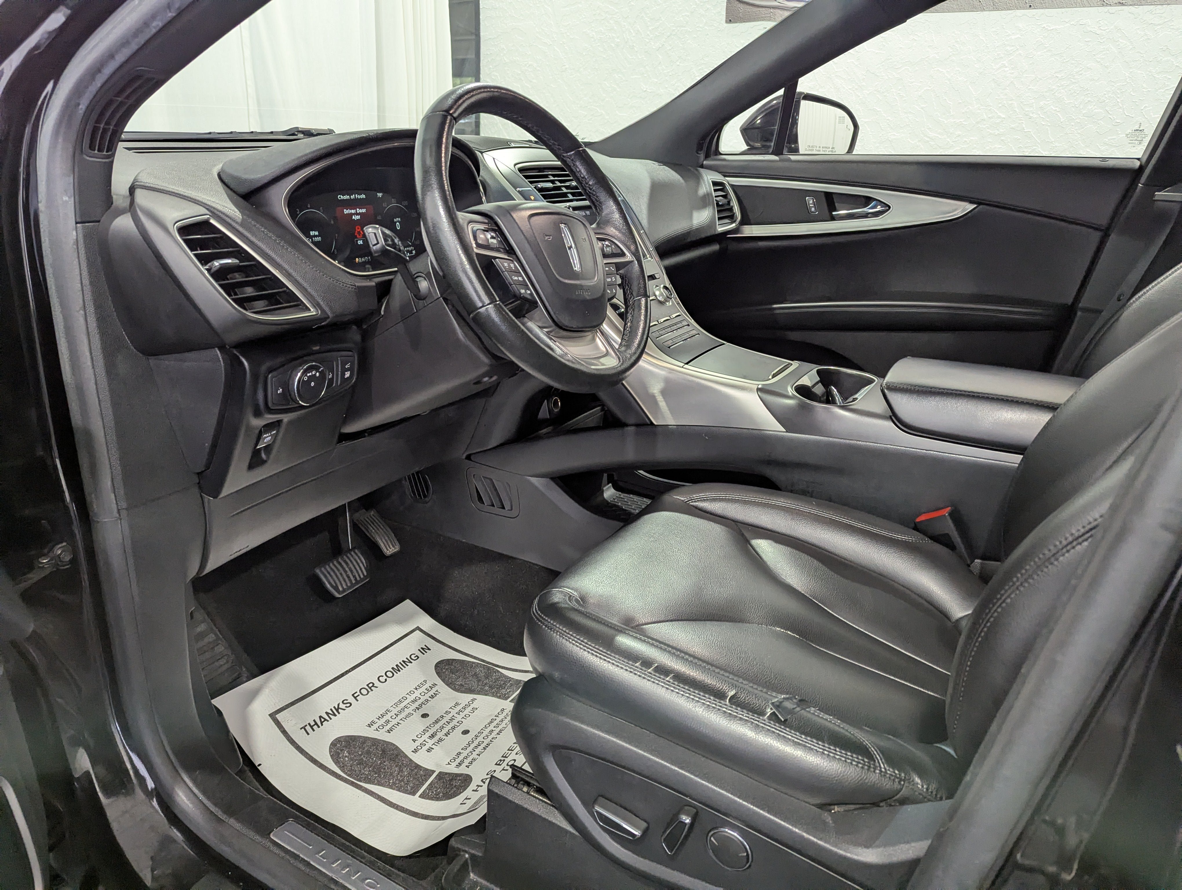 Used 2019 Lincoln Nautilus Premier AWD/4WD image 13