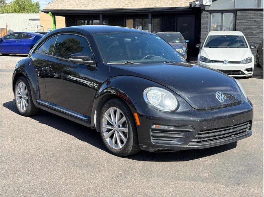 Used 2018 Volkswagen Beetle 2.0T S FWD image 3