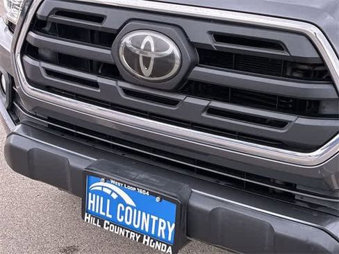 Used 2018 Toyota Tacoma SR5 image 12