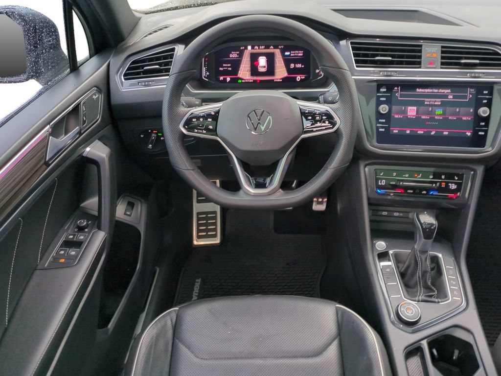 Used 2022 Volkswagen Tiguan SEL R-Line AWD/4WD image 17