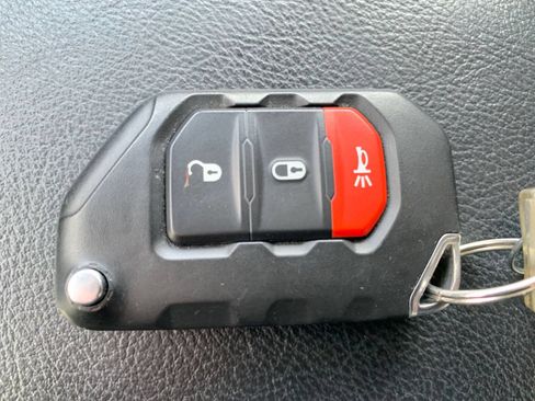 Used 2025 Jeep Wrangler Unlimited Sport AWD/4WD image 58