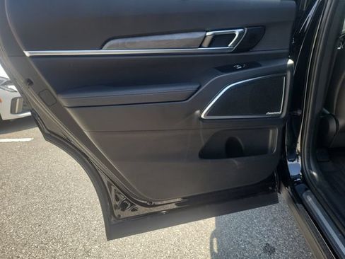 Certified 2025 Kia Telluride SX X-Line AWD/4WD image 17
