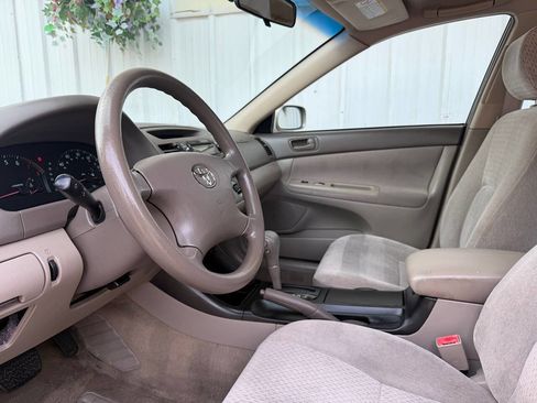 Used 2003 Toyota Camry LE FWD image 10