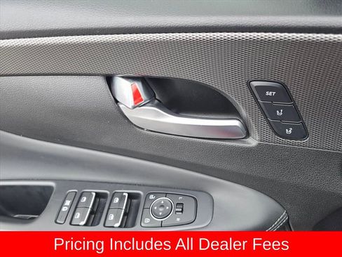 Used 2020 Hyundai Santa Fe Limited AWD/4WD image 17