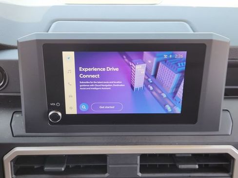 Used 2025 Toyota Tacoma SR image 12