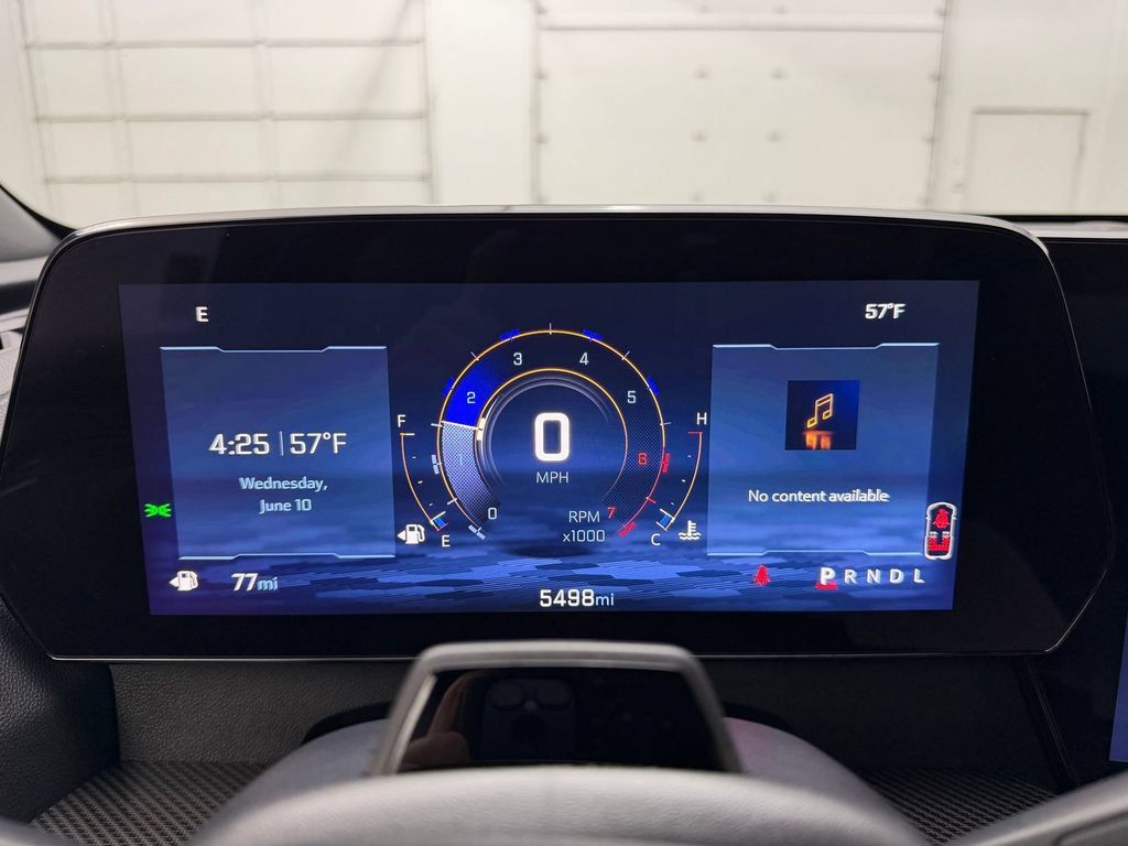 Used 2025 Chevrolet Traverse High Country FWD image 16