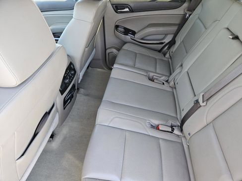 Used 2017 GMC Yukon SLT w/ Open Road Package image 29