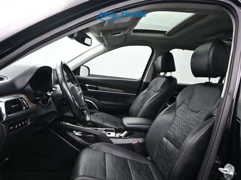 Used 2022 Kia Telluride SX w/ SX Prestige Package image 15