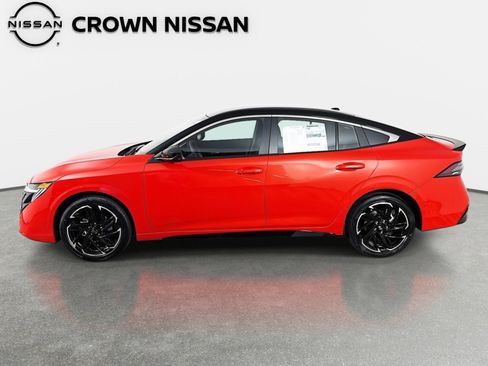 New 2026 Nissan Sentra SR FWD image 8