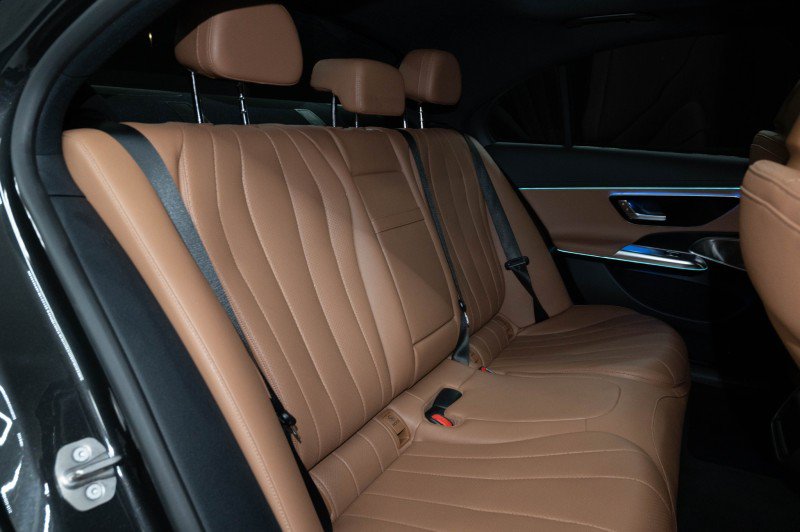 New 2027 Mercedes-Benz E 450 4MATIC Sedan image 15