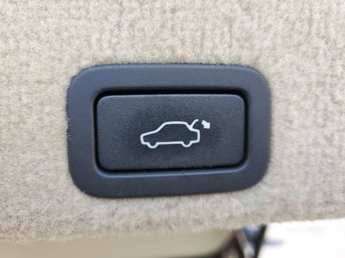 Used 2015 Volvo XC60 T5 w/ Proximity Package image 16