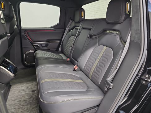 Used 2024 Rivian R1T Adventure AWD/4WD image 21