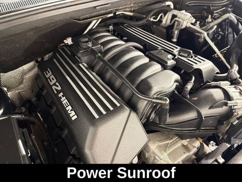 Used 2018 Dodge Durango SRT w/ Technology Group image 12