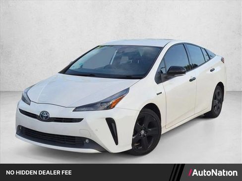 Used 2022 Toyota Prius FWD image 1