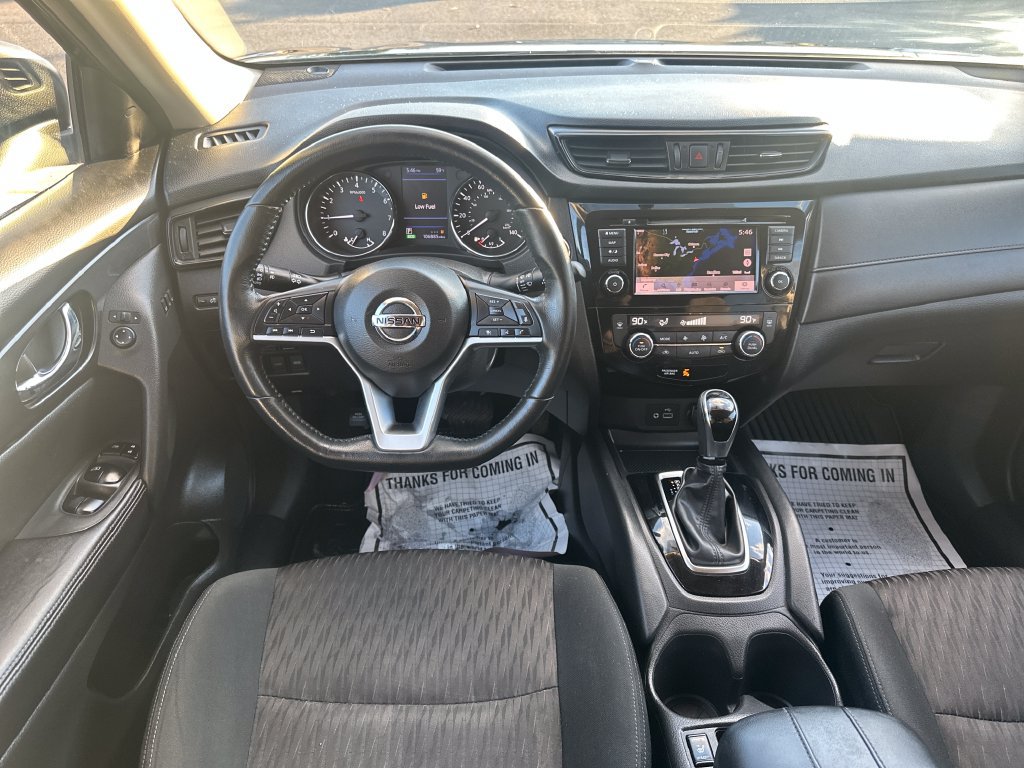 Used 2018 Nissan Rogue SV w/ Premium Package AWD/4WD image 9