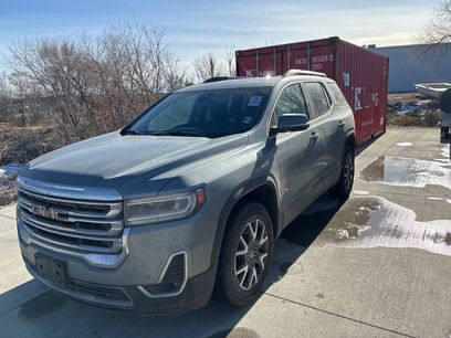 Used 2023 GMC Acadia SLT w/ LPO, Floor Liner Package