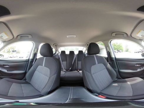 Used 2025 Nissan Sentra SV FWD image 39