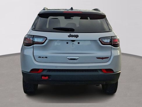 Used 2025 Jeep Compass Trailhawk w/ Trailhawk Elite Group image 5