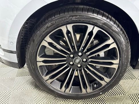 New 2026 Land Rover Range Rover Velar Dynamic SE image 11