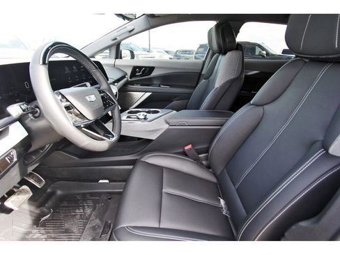 New 2026 Cadillac Optiq Sport 1 image 6