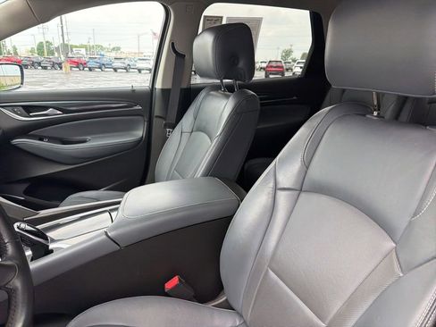 Used 2020 Buick Enclave Essence w/ Sport Touring Edition FWD image 14