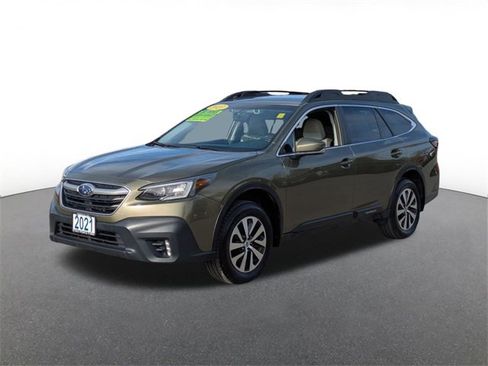 Used 2021 Subaru Outback Premium image 5