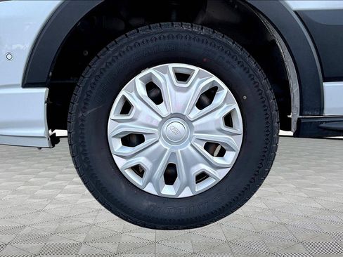Used 2023 Ford Transit 350 XLT image 34