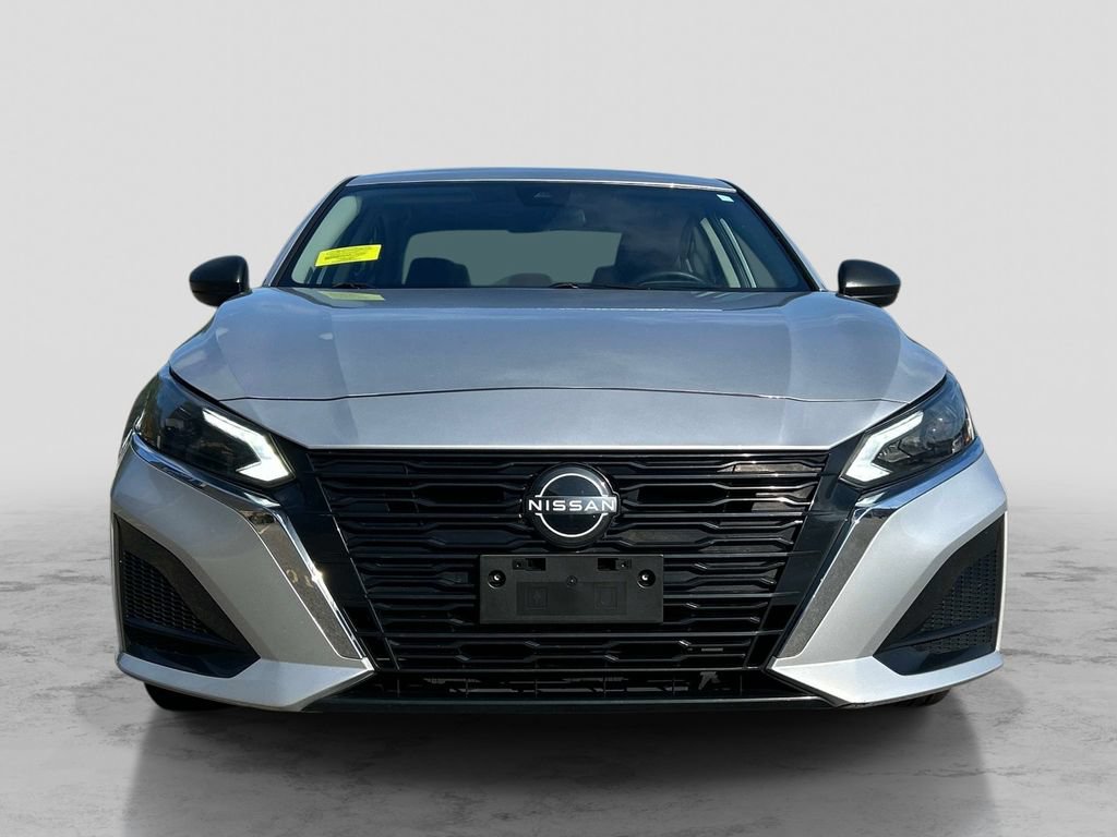 Certified 2024 Nissan Altima 2.5 SV FWD image 8