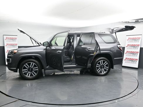 Used 2022 Toyota 4Runner Limited image 46