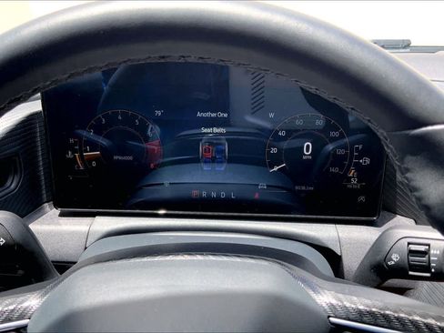Used 2025 Ford Mustang Convertible RWD image 16