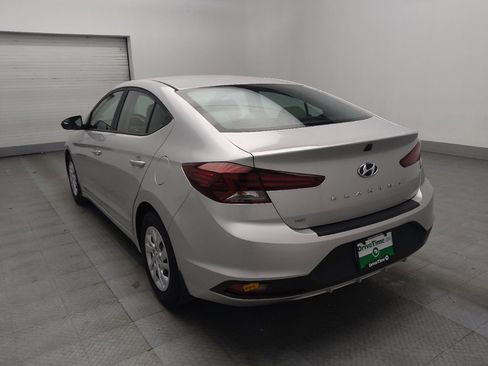 Used 2019 Hyundai Elantra SE image 5