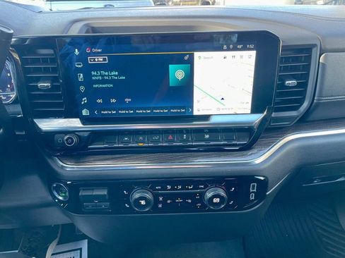 Used 2025 Chevrolet Silverado 1500 LT image 14