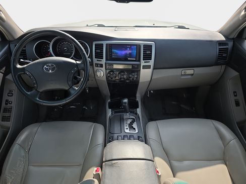 Used 2007 Toyota 4Runner Limited AWD/4WD image 9