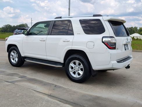 Used 2020 Toyota 4Runner SR5 image 4