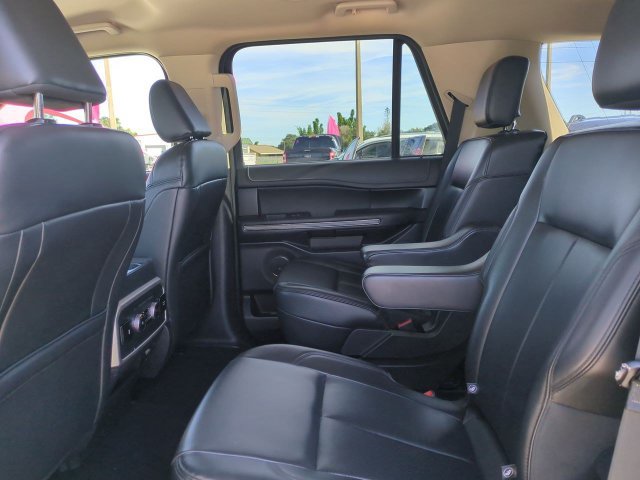 Certified 2024 Ford Expedition XLT RWD image 14
