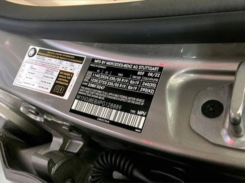 Used 2023 Mercedes-Benz GLC 300 4MATIC Coupe image 31