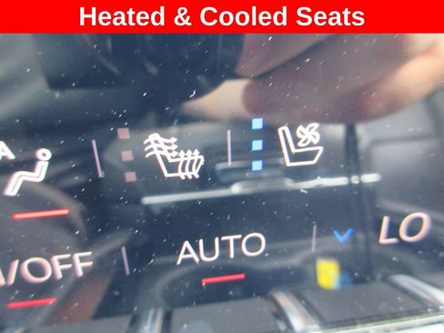 Certified 2025 GMC Yukon XL Denali w/ Sun & Power Step Package AWD/4WD image 21