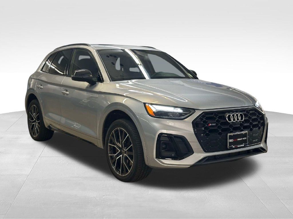 Used 2023 Audi SQ5 Premium Plus w/ Premium Plus Package AWD/4WD image 10
